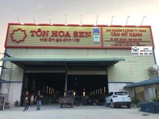 bảng hiệu tôn thi cong quang cao bang hieu ton hoa sen anh 1