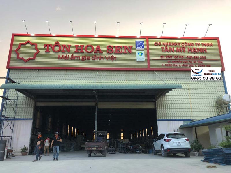 bảng hiệu tôn thi cong quang cao bang hieu ton hoa sen anh 1